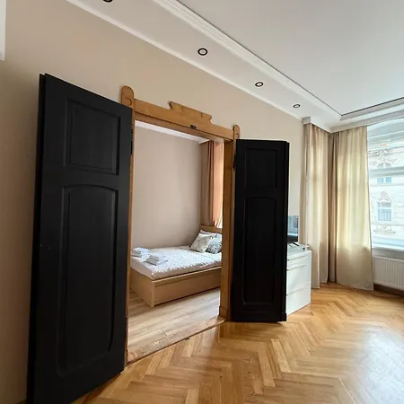 公寓 Justinrent Chlapowskiego 9 Nr 3 莱格尼察