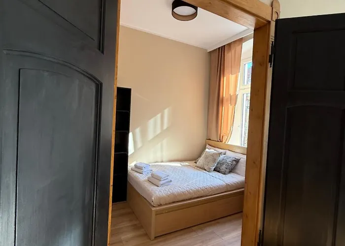 Justinrent Chlapowskiego 9 Nr 3